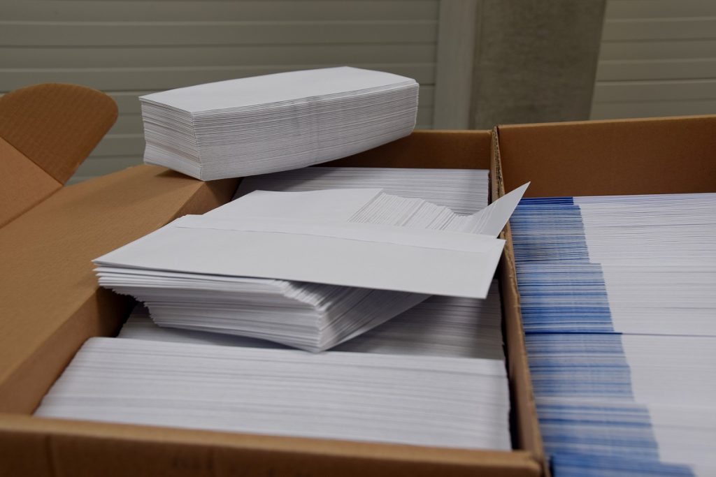 Envelope stuffing and packing jobs from home may be scams