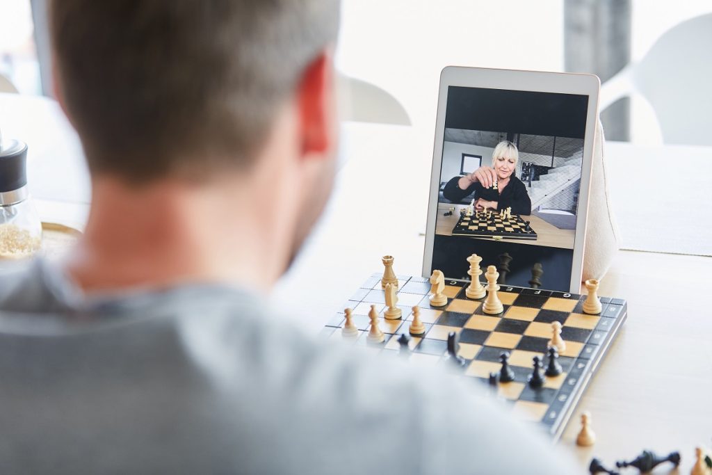Online chess - Slack games for remote team