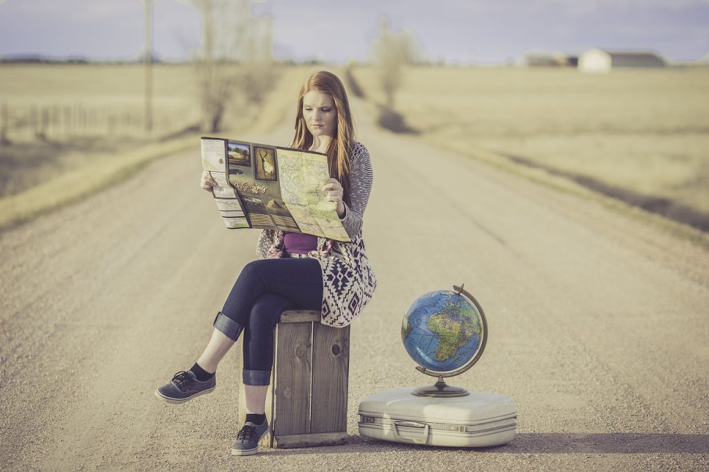 Traveling female remote worker will benefit from a digital nomad community