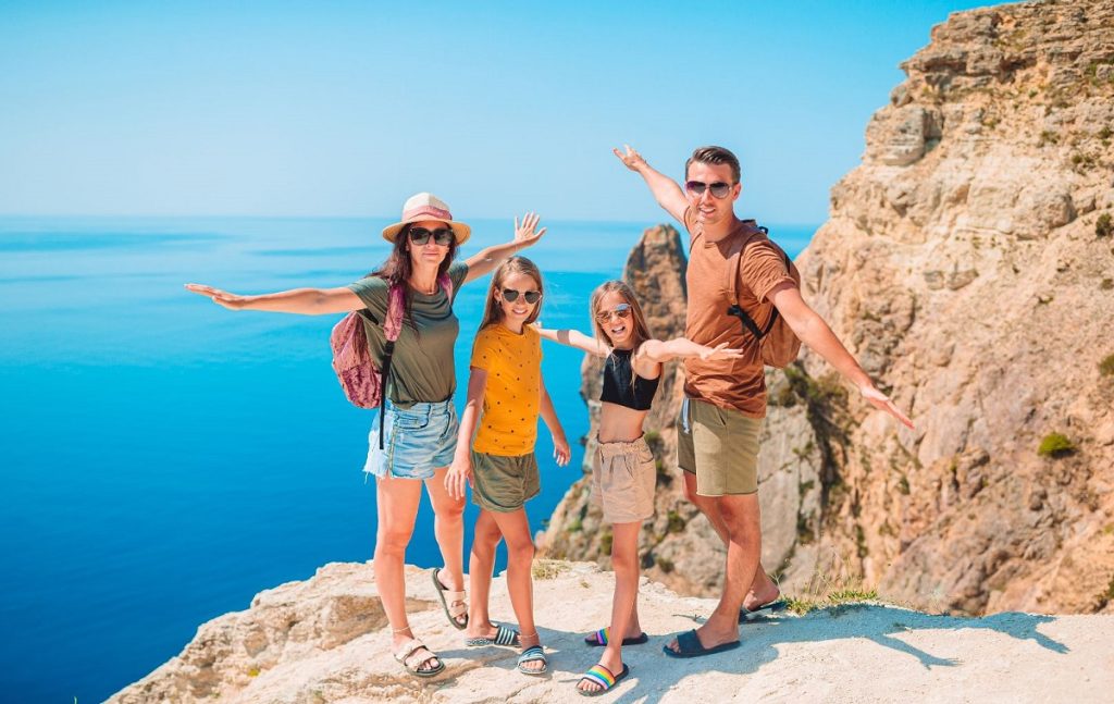 5 Considerations For Digital Nomads With Children Remote Work Authority
